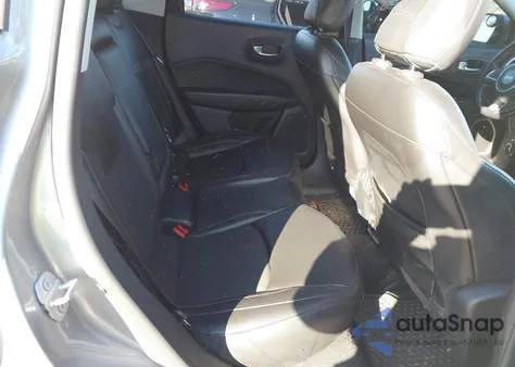 2020 Jeep Compass Latitude 4X4 из США, поврежденный, VIN 3C4NJDBB1LT166978